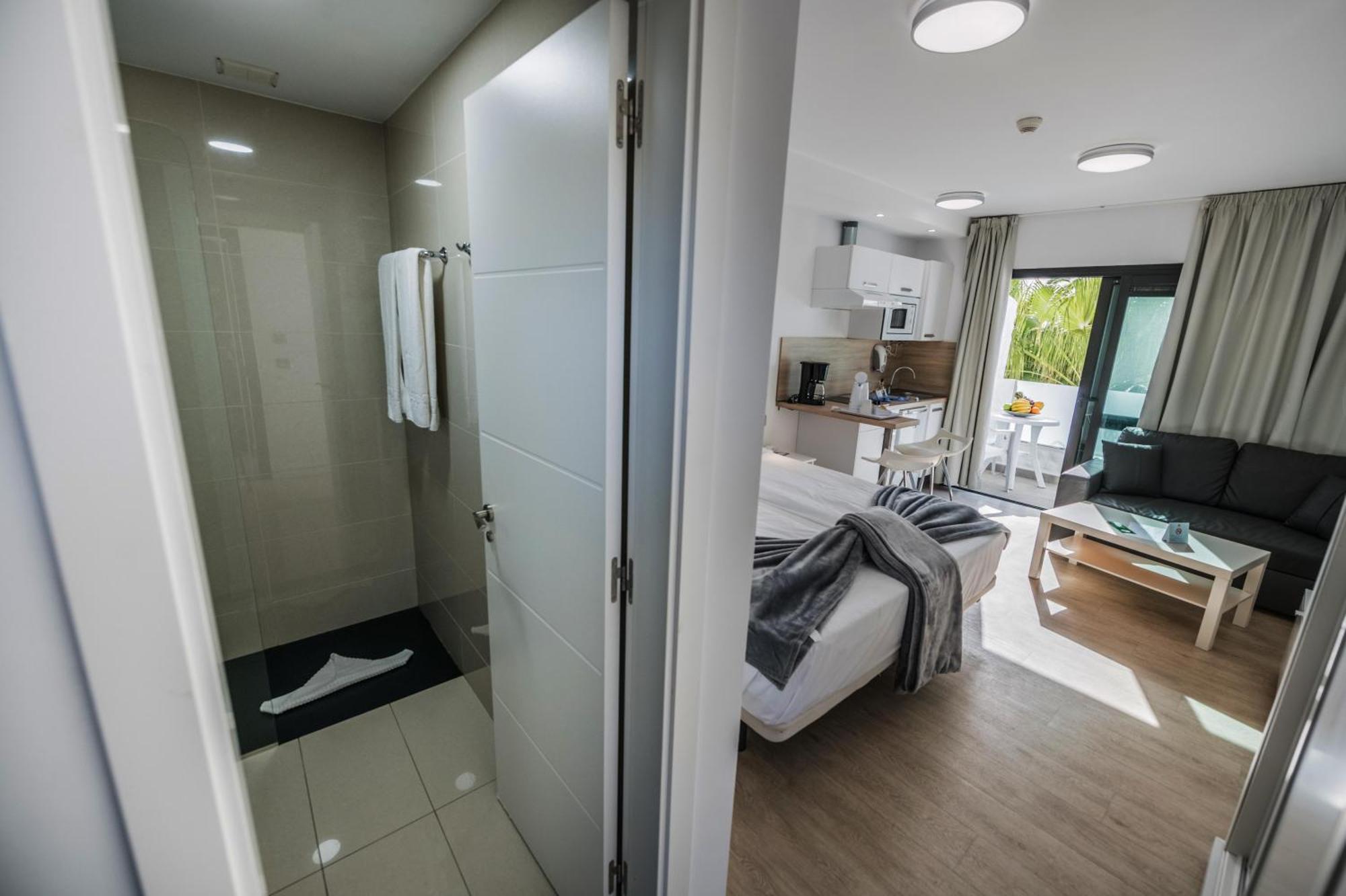 บาเอีย กาลมา บีช Apartment กอสตากาลมา ภายนอก รูปภาพ